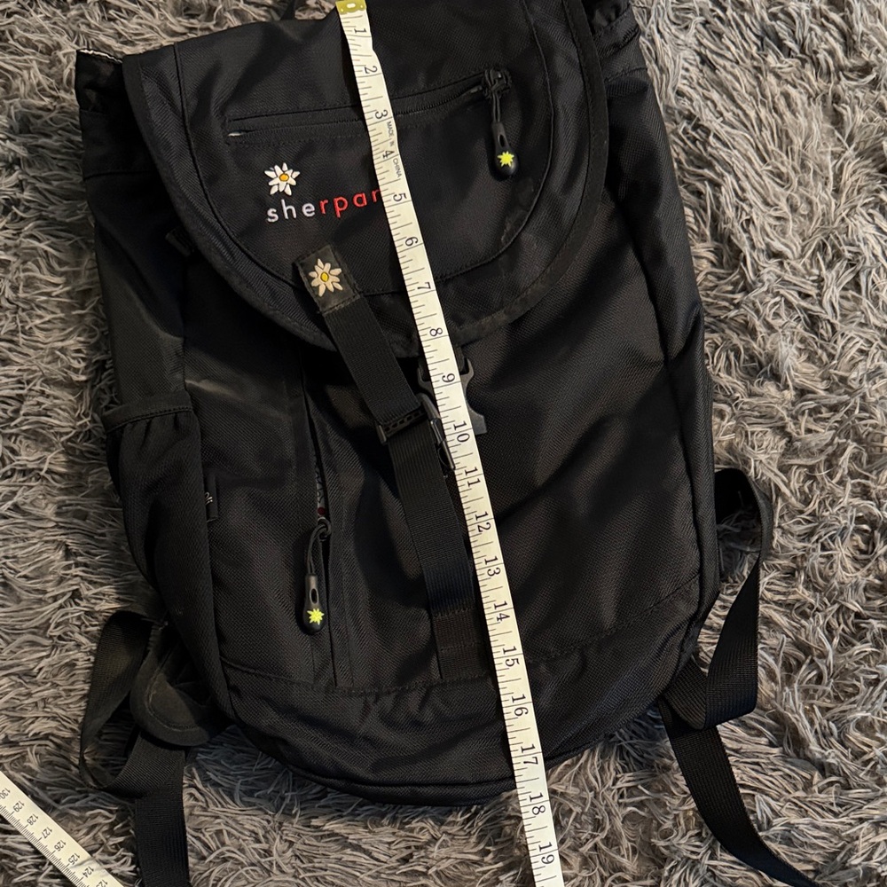 Sherpani Black Backpack with Red Accents - Picture 5 of 6